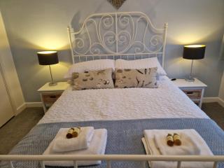 Alverstoke Manor - family home with pool table - 5
