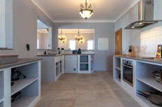 Villa Ocean Blue Ocean views Walk to beach Pool - 2