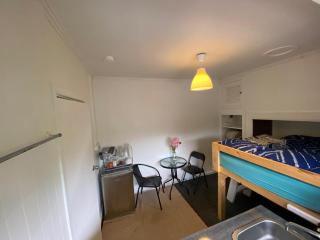 Tiny Loft in Carlton University of Melbourne RMIT 5 minutes tram ride - 3