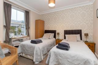 Glyn Afon, At the foot of Mount Snowdon - 3