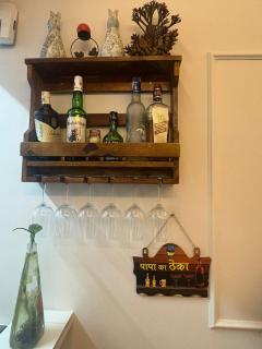 The Gold N Stay 2BHK Airport & Yashobhoomi - 4