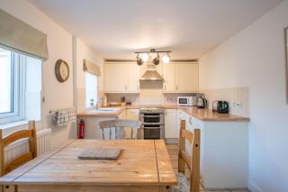 2BR Coastal Cottage in Aldeburgh - 4
