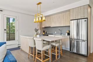 Coastal Cove Unit 108 Near UofA Hospital Whyte - 7