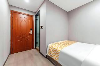 Ruberman River View Hongyadong Jiefangbei Hotel - 9