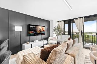 Luxury 2BR | Perfect for MetLife & NYC Trips - 7