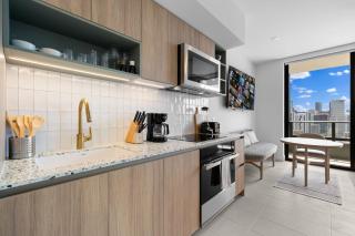 Stylish Studio with Free Parking and Top Amenities - 2