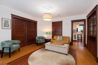 Boutique Porter Square home - 2