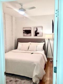 A Luxury City Condo - 7