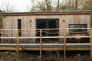 Reeds and Rushes Retreat - 1