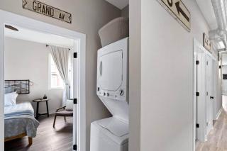 The Bentley, Luxury Boutique Stay in Downtown Milwaukee - 3