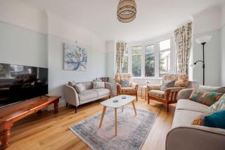 Primrose - Refurbished Family Home, With Rear Garden - 0