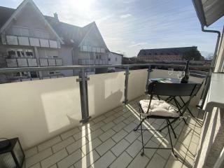Balcony - Central Apartment - Free Parking - 6