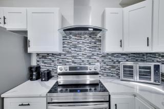 Spacious 4BR Newark Home – Family & Comfort - 6