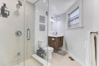 Tor 17 Henderson Ave - 2