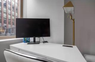 Chic 1BR in the Heart of NYC - 2