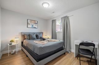 Game Frame 2 Kitchens 4 Min to Royal Alex DT - 6