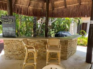 Amazing two bedroom condo steps from Coco Beach - 7