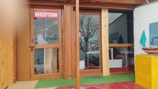 Charming Lake View Camp - 3