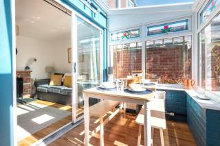 2 Bed in Woodbridge oc-48sc - 2