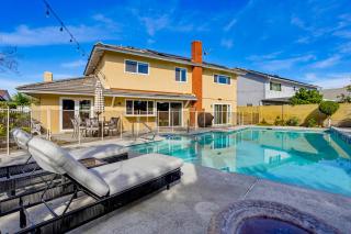 OC Ultimate Family Escape By Rather Be Properties - 0