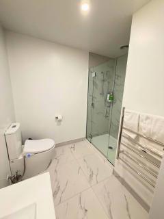 Serene Getaway - 2BR on Manchester Street - 3