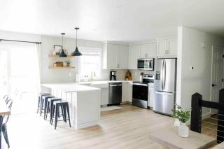 The Southview Home Newly Renovated Hot Tub Game Room - 0