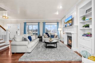 Mega Hot Tub - Fire Pit - Play Room - Sleeps 12 - 8