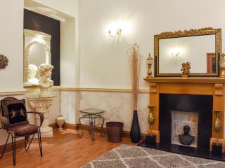 Mews Cottage - 7