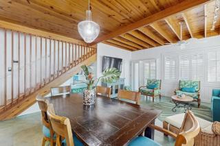 Coastal Hideaway - 4