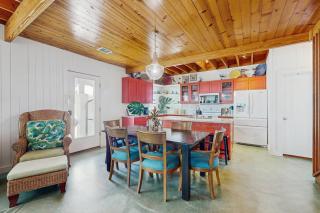 Coastal Hideaway - 5