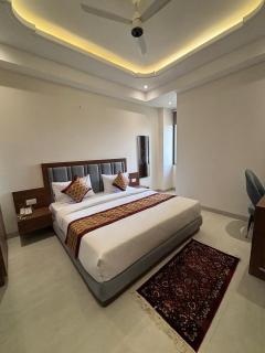 Hotel The Balram - 0