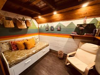 Luxurious European Chalet in the Forest with Riverview - 9