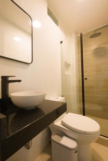 Modern One-Bedroom Loft in Park San Isidro - 2