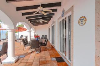 Del Mar PV Private Oceanfront Resort - 4