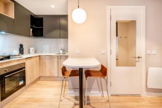 Stylish & Spacious Studio - Prime Briggate Location -Walk Everywhere - 5