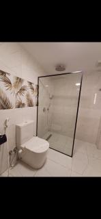 Host in downtown - 9