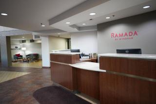 Ramada by Wyndham Tulsa Broken Arrow - 8