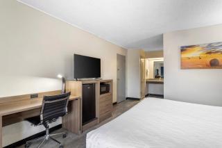 Days Inn by Wyndham Victoria TX East - 5