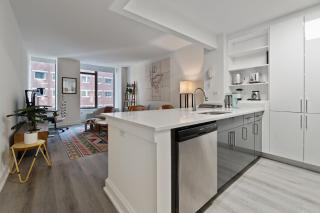 FiDi Junior 1BR w Work Setup by Anyplace - 11418 - 8