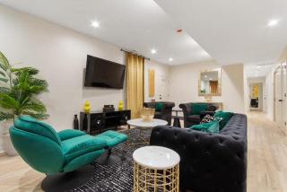 Modern 3BR Apt Near United Center - 0
