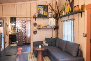 Romantic Cottage with Sauna and Cold Plunge - 9