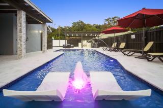 Luxury Vacation Home - Private Pool Outdoor Living - 0