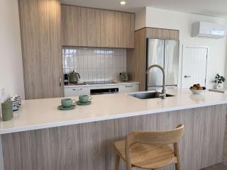 Central Dunedin Stay with Park Views - 9