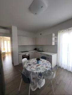 Filippo Seaside Apartment - 7