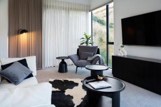 Brand New Skyline Lakeview Retreat by Peakhost - 6