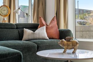 Vintage Vibes Near Whyte Private Patio - 1