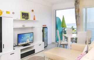 2 Bedroom Cozy Apartment In Brela - 2