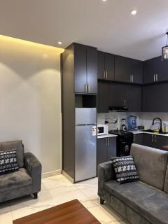 Bright 1BR Apartment Close to Everything - 1