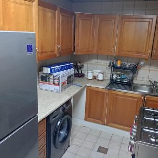 fully furnished 3BR Corniche in heart of Abu Dhabi - 2