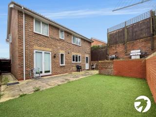 5 Bed Long & Short stay property with Wifi & dedicated parking - 7